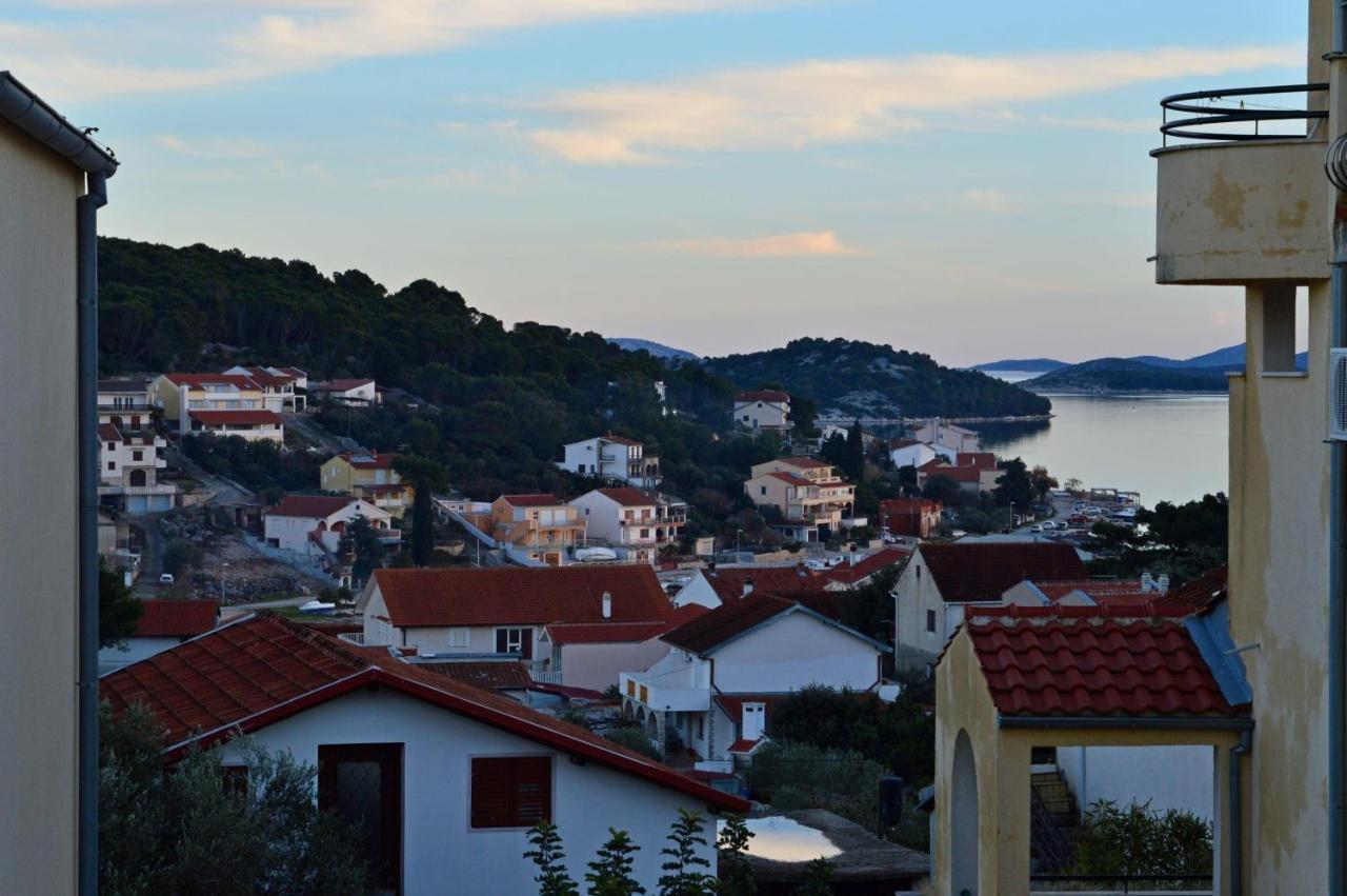 Apartments Vilim Tisno Exterior foto